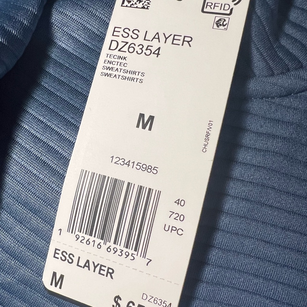 Adidas ESS Layer - Picture 4 of 4